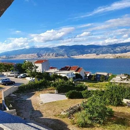 Apartman Dora Apartment Паг Екстериор снимка
