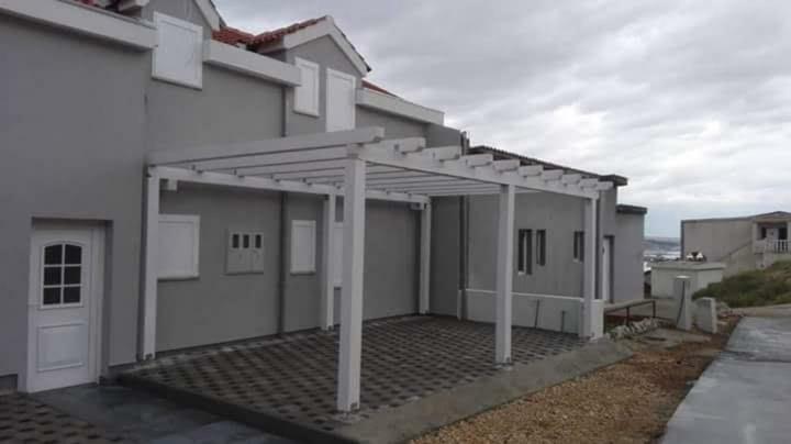 Apartman Dora Apartment Паг Екстериор снимка